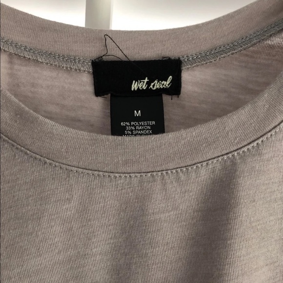 2 Pocket Tees - Picture 2 of 4